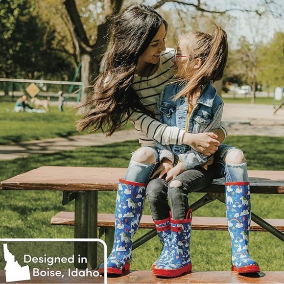 Lone Cone Womens Rain Boots Size 11 Unicorns Rainbows Waterproof Designed in USA - Picture 2 of 12